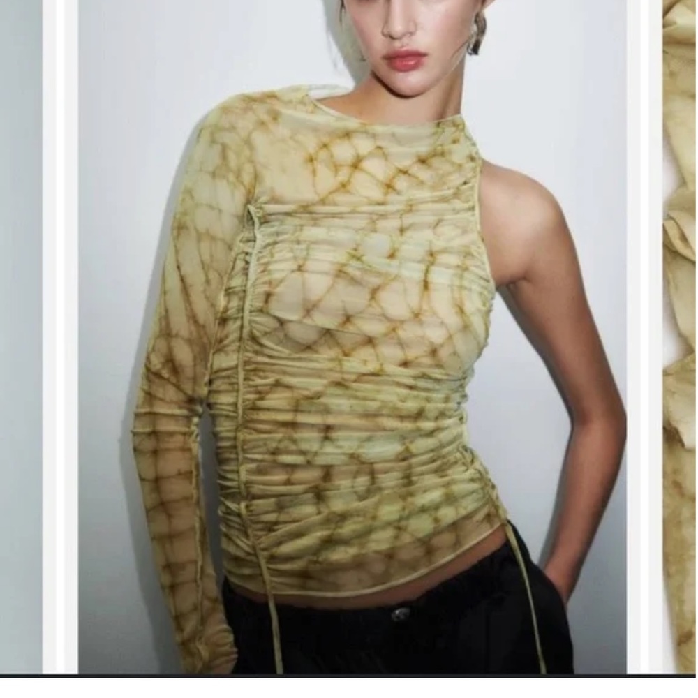 NWT Zara top